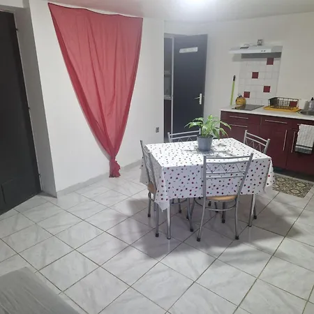 Dans Le Thouarsais アパート トゥアール